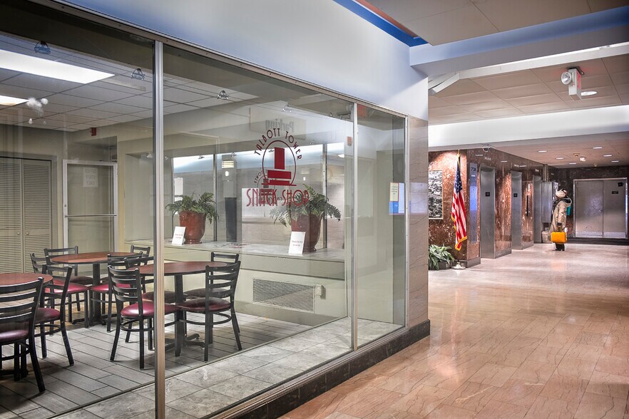 121-131 N Ludlow St, Dayton, OH à louer - Hall d’entrée - Image 2 de 5