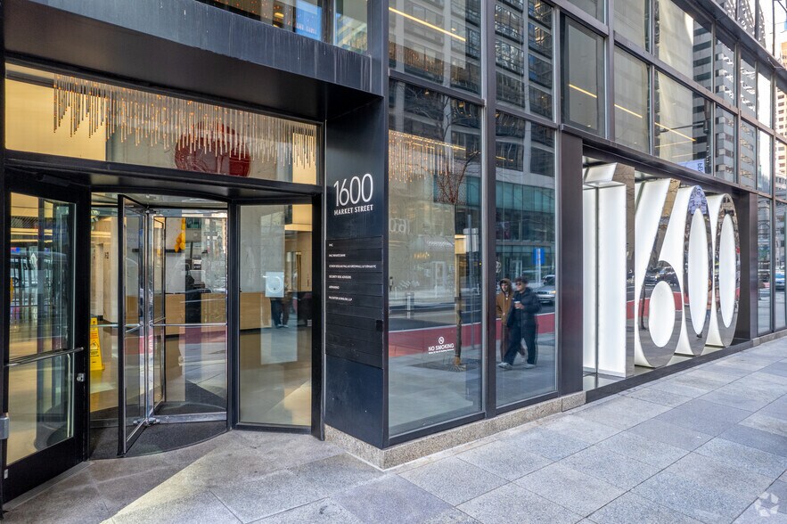 1600 Market St, Philadelphia, PA à louer - Photo du bâtiment - Image 2 de 17
