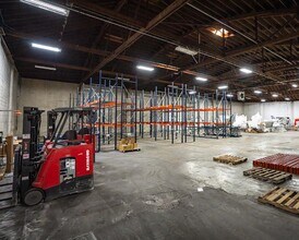 811 N 1st St, Silverton, OR à louer Photo intérieure- Image 2 de 13