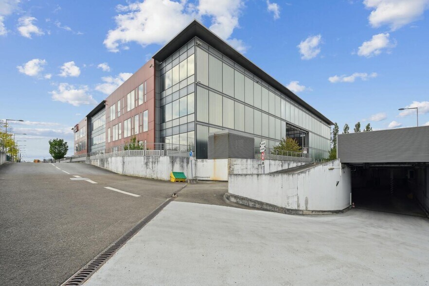 Flex dans Vélizy-Villacoublay à louer - Photo du bâtiment - Image 3 de 18