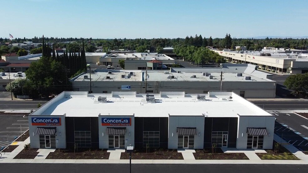 140 E Granger Ave, Modesto, CA à vendre - Vidéo sur l’inscription commerciale - Image 2 de 7
