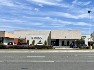 Plus de détails pour 24030 Hawthorne Blvd, Torrance, CA - Local commercial à louer