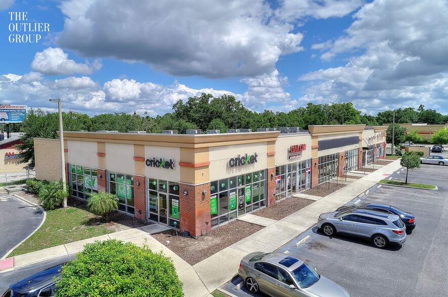 7101 E Colonial Dr, Orlando, FL à louer - Photo du bâtiment - Image 2 de 5