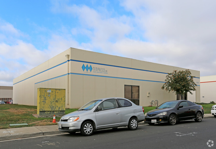 6928 Sierra Ct, Dublin, CA for lease - Building Photo - Image 3 of 4