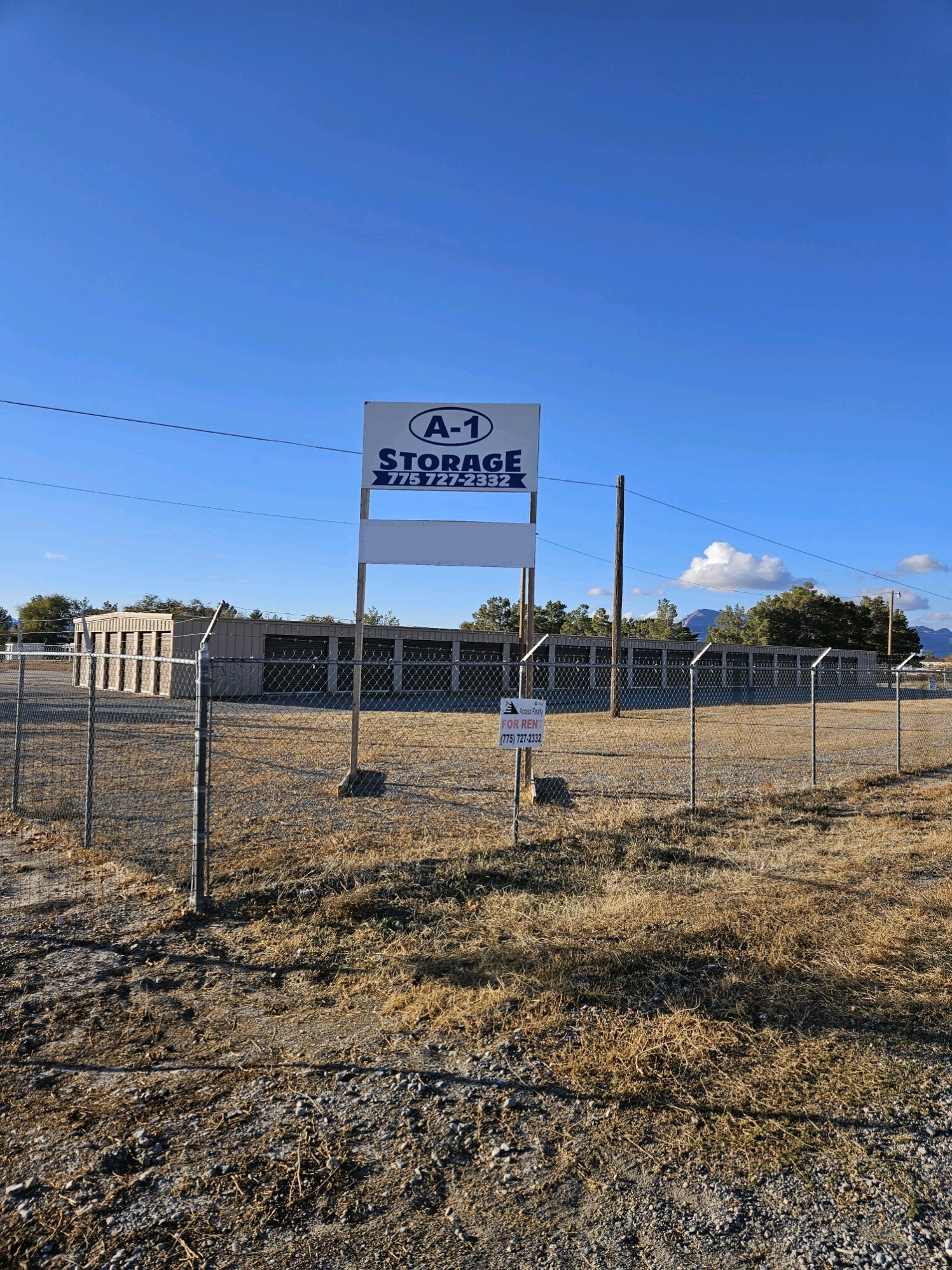 521 Fairbanks St, Pahrump, NV à vendre Photo du bâtiment- Image 1 de 27