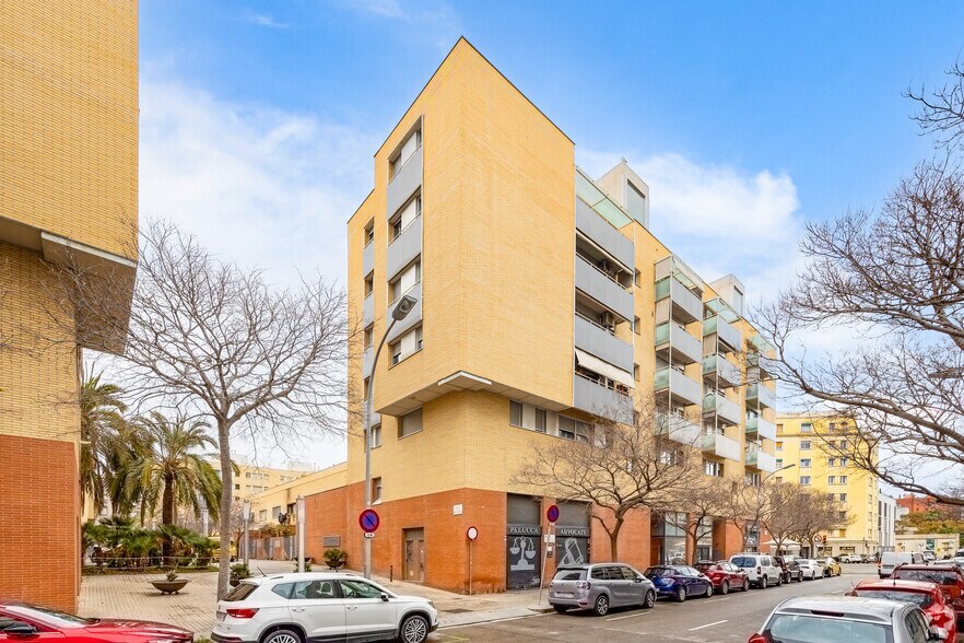 Commerce de détail dans Barcelone, Barcelona à louer - Photo du bâtiment - Image 2 de 2