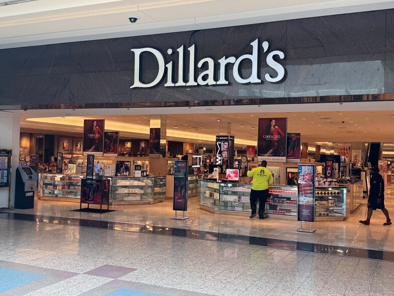 800 N Green River Rd, Evansville, IN for lease - Building Photo - Image 3 of 11