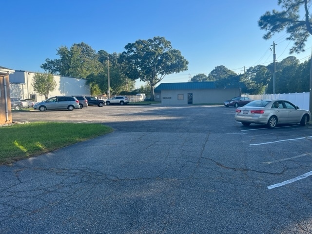 5465 Virginia Beach Blvd, Virginia Beach, VA for lease - Primary Photo - Image 1 of 1