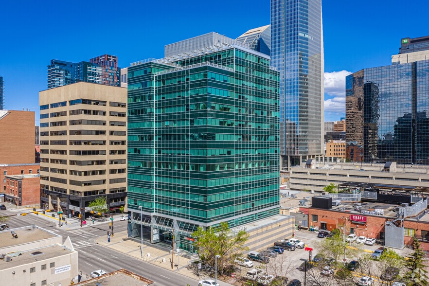 396 11th Ave SW, Calgary, AB for sale - Building Photo - Image 2 of 8