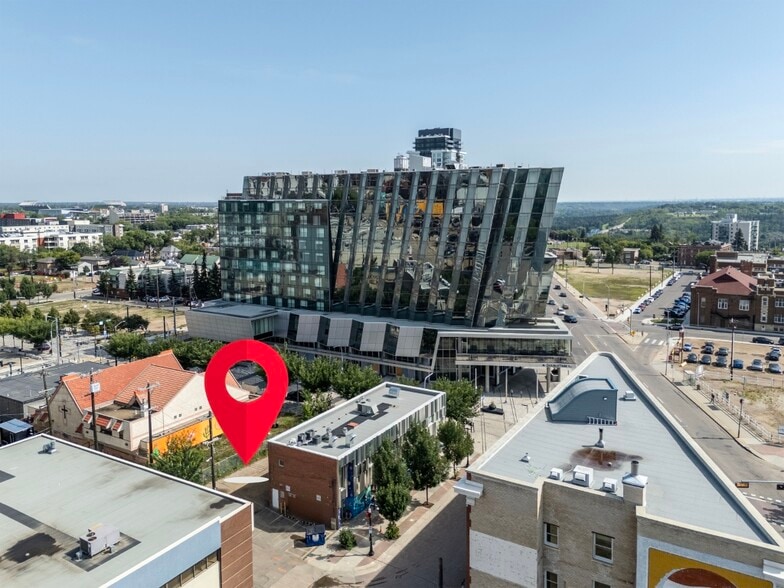 10134 96 St, Edmonton, AB for sale - Aerial - Image 2 of 16