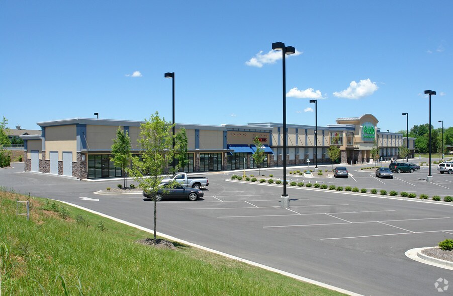 3411-3419 Memorial Blvd, Murfreesboro, TN for lease - Primary Photo - Image 2 of 3