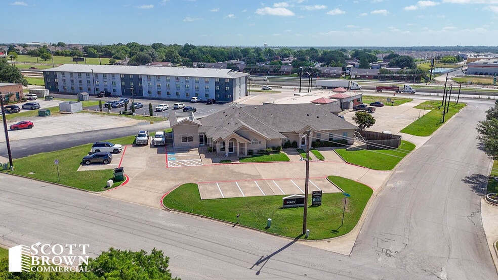 3118 Los Colinas, Denton, TX for lease - Building Photo - Image 2 of 6