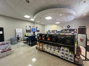 222 Metro Center Blvd, Warwick, RI à louer Photo intérieure- Image 2 de 13