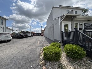 122 N Court St, Marysville, OH for lease Building Photo- Image 2 of 15