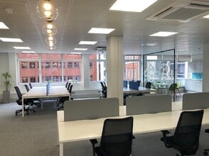 19-21 Great Tower St, London for lease Interior Photo- Image 2 of 3