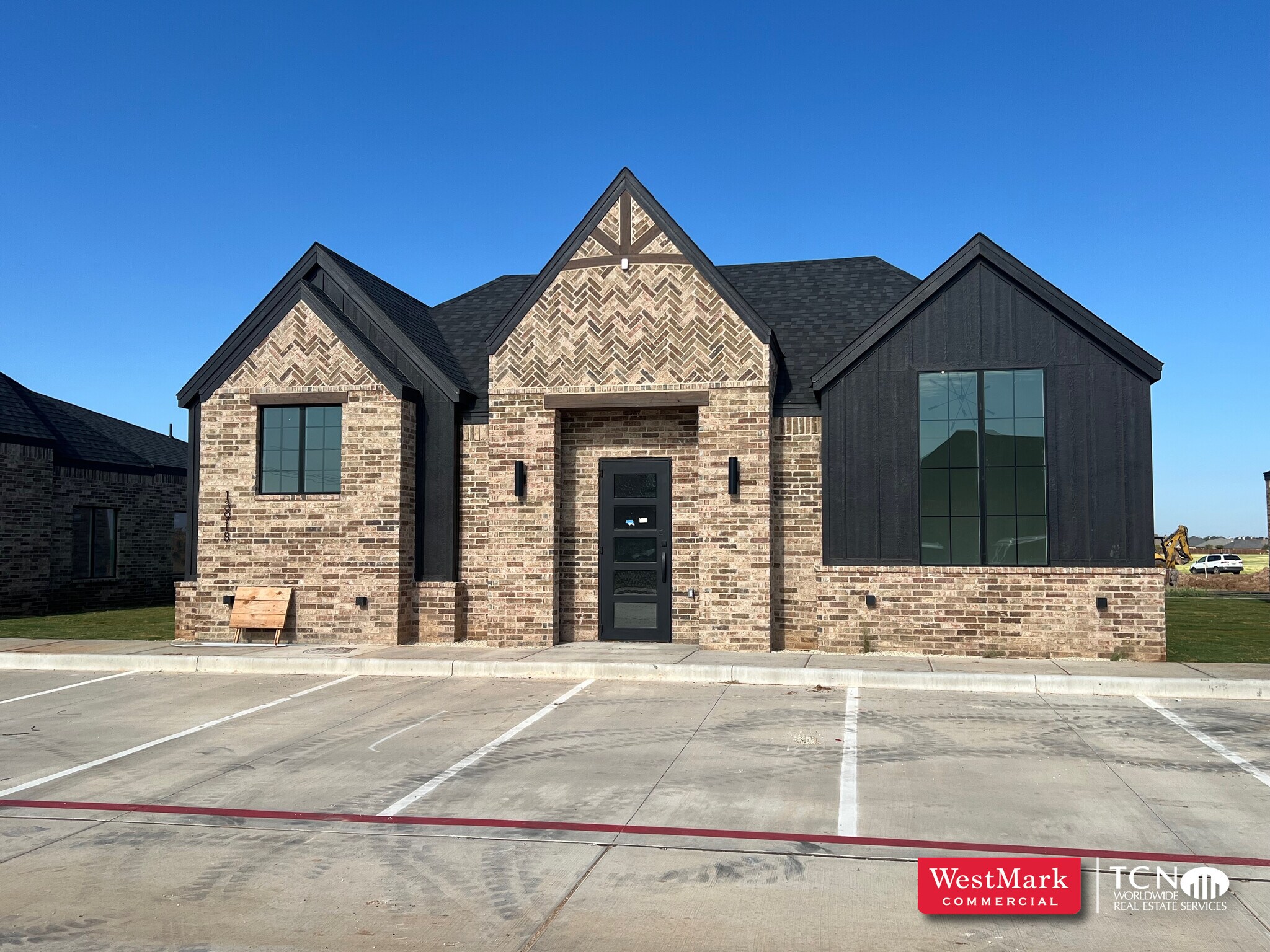 13918 Indiana Ave, Lubbock, TX for lease Primary Photo- Image 1 of 5
