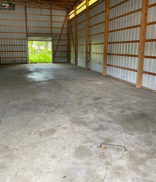 605 Stiles Ave, Maple Shade Township, NJ à louer - Photo intérieure - Image 2 de 4