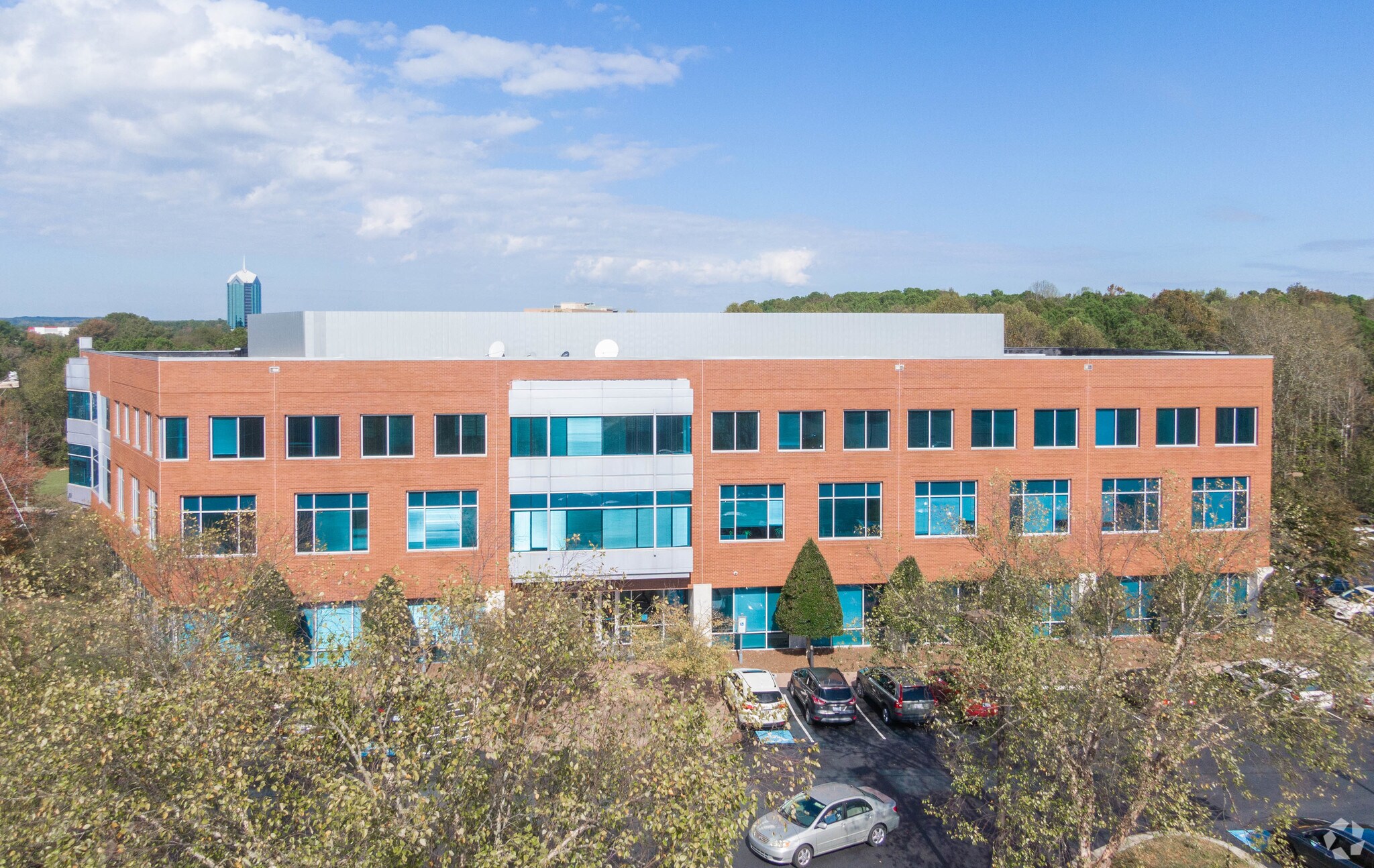 3511 Shannon Rd, Durham, NC à louer Photo du bâtiment- Image 1 de 12