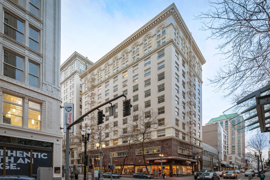 610 SW Alder St, Portland, OR for lease - Primary Photo - Image 1 of 8