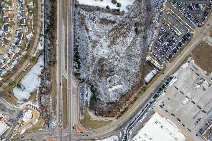 175 Misty Manor Rd, Fenton, MO à vendre - Photo du bâtiment - Image 3 de 10