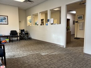 188 Medical Park Dr, Brevard, NC for lease Interior Photo- Image 2 of 7