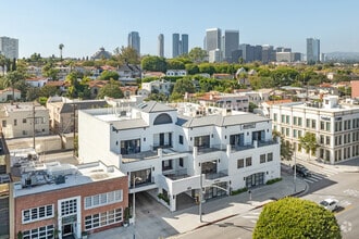 501 S Beverly Dr, Beverly Hills, CA - Aerial  map view