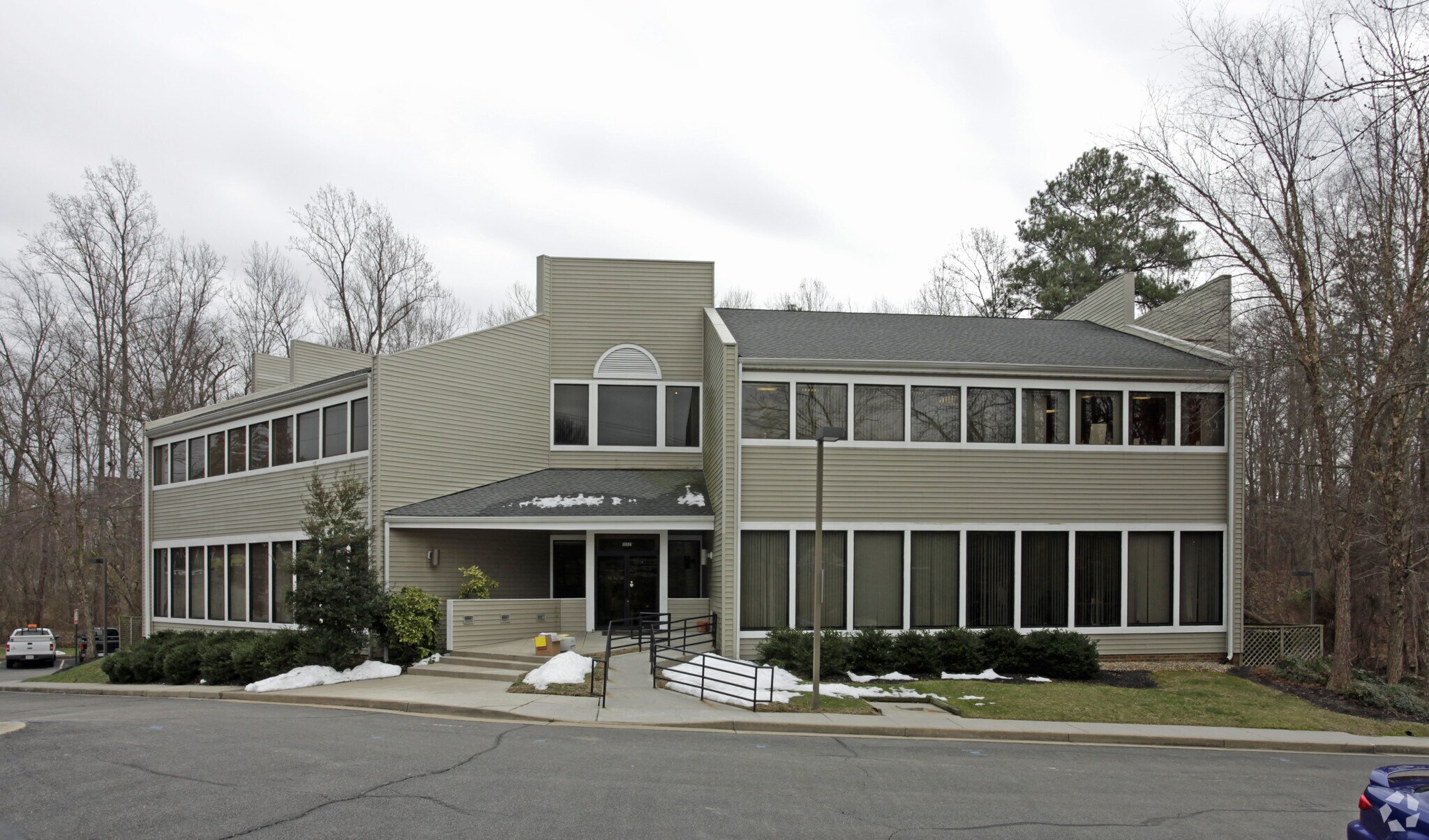 10001 Patterson Ave, Richmond, VA à vendre Photo du bâtiment- Image 1 de 7