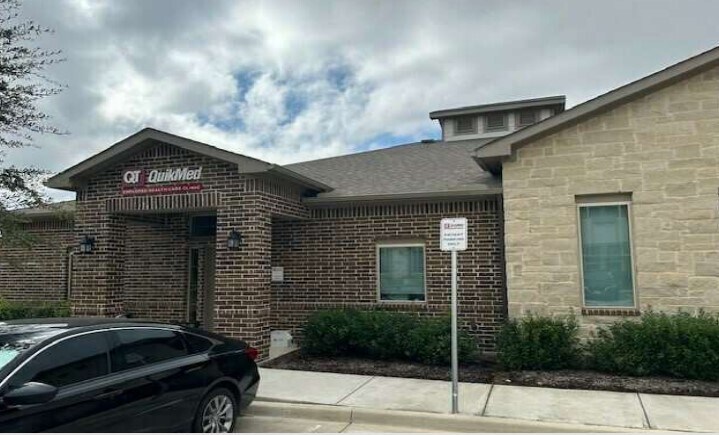 8501 Mid Cities Blvd, North Richland Hills, TX à vendre - Photo du bâtiment - Image 1 de 9
