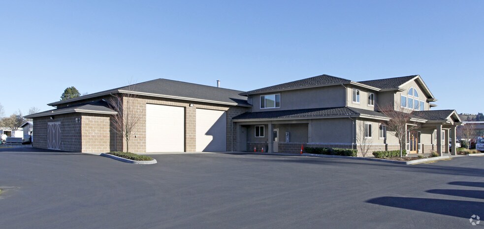 1813 137th Ave E, Sumner, WA à louer - Photo du bâtiment - Image 2 de 8