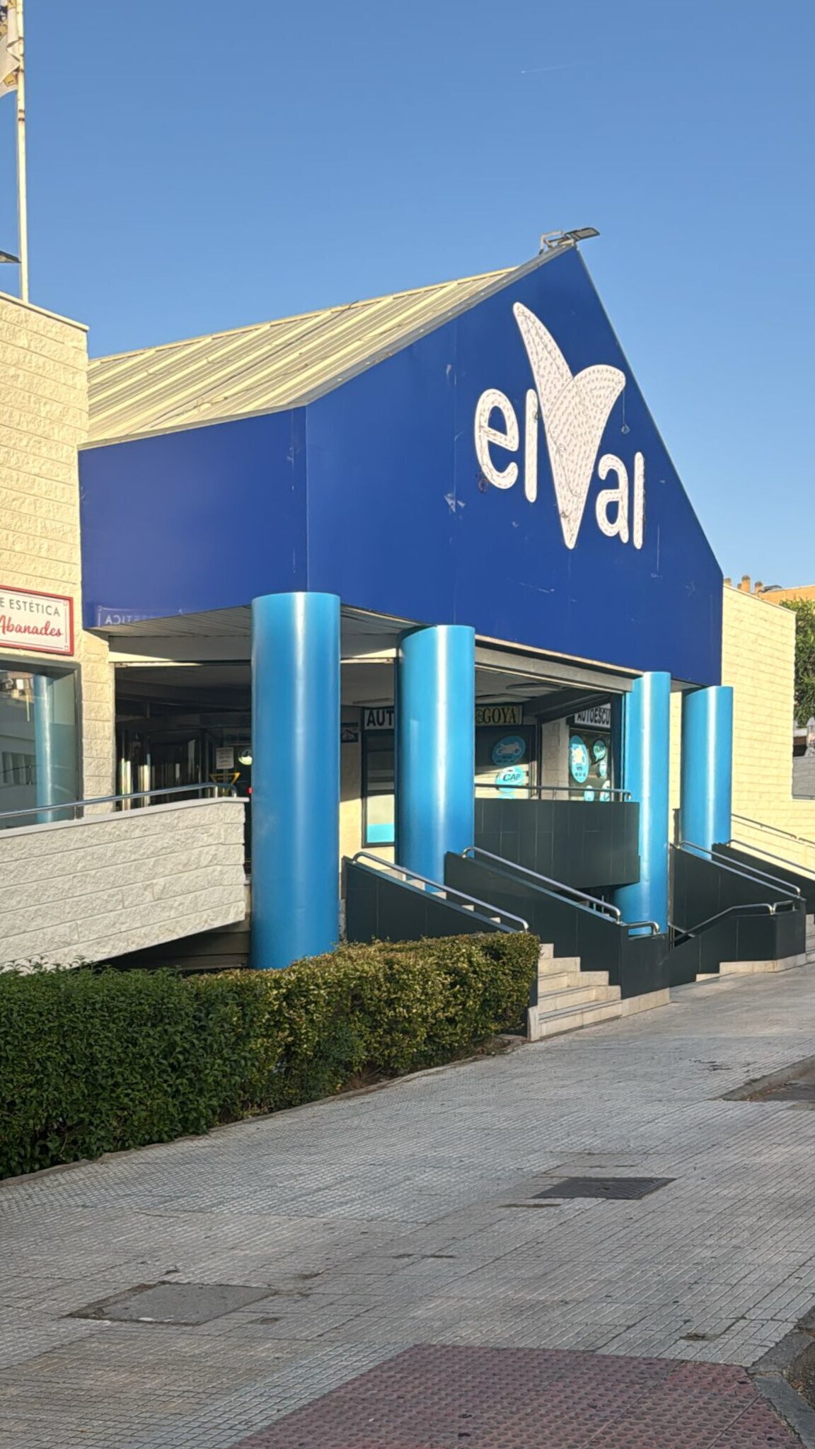Avenida Castilla, 6, Alcalá de Henares, Madrid for sale Primary Photo- Image 1 of 5