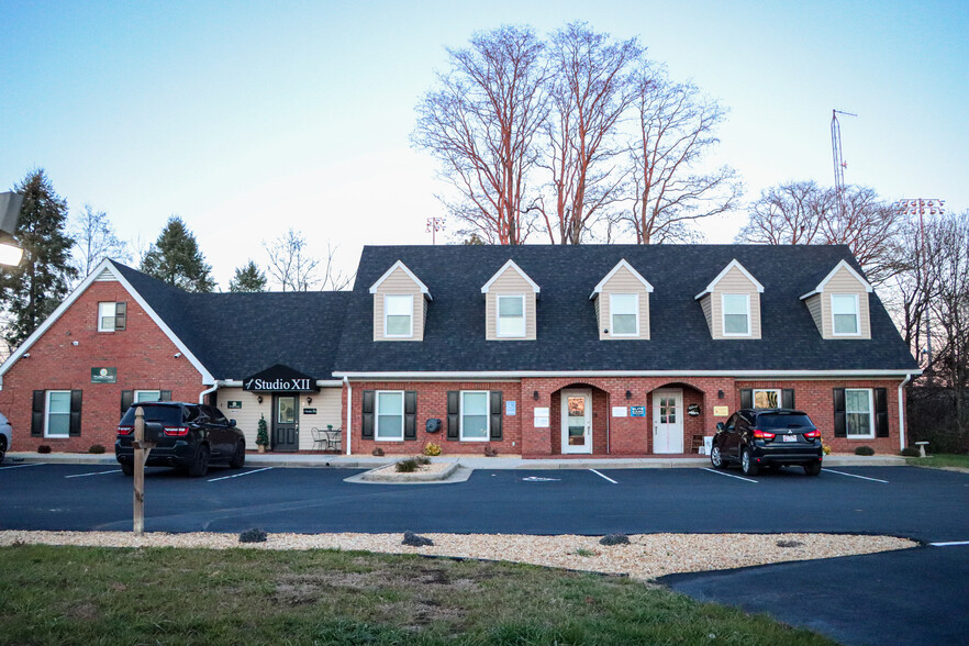 13701 Maugansville Rd, Hagerstown, MD à vendre - Photo principale - Image 1 de 1