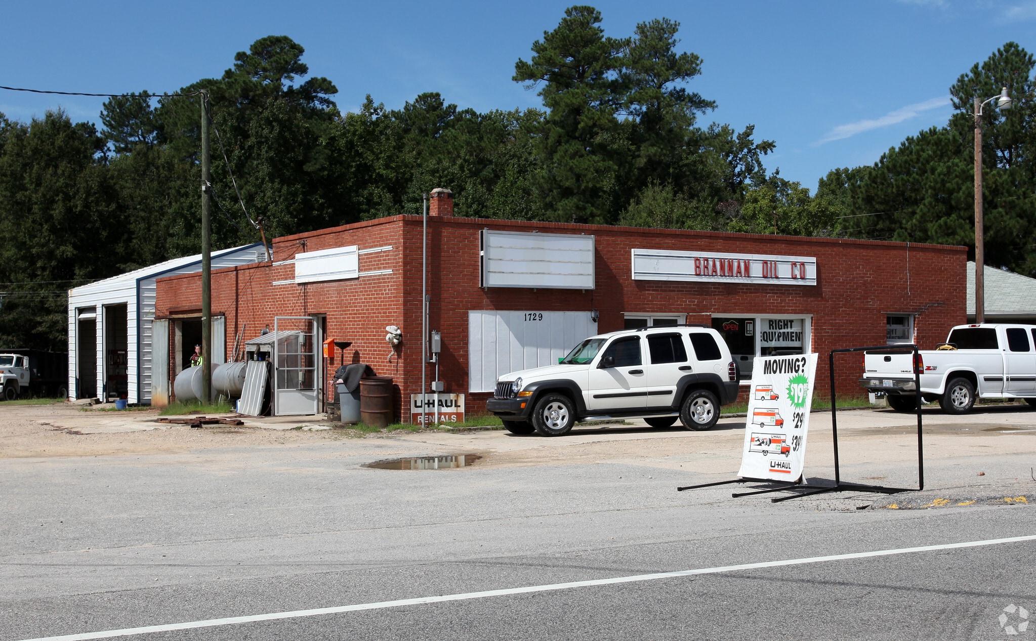 1729 N Arendell Ave, Zebulon, NC for lease Primary Photo- Image 1 of 4