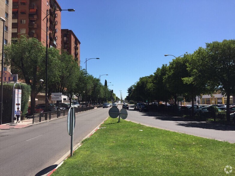 Avenida Madrid, 2, Talavera de la Reina, Toledo à vendre - Photo du bâtiment - Image 3 de 3