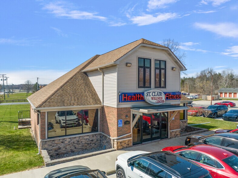 1306 S Carney Dr, Saint Clair, MI for sale - Building Photo - Image 2 of 10