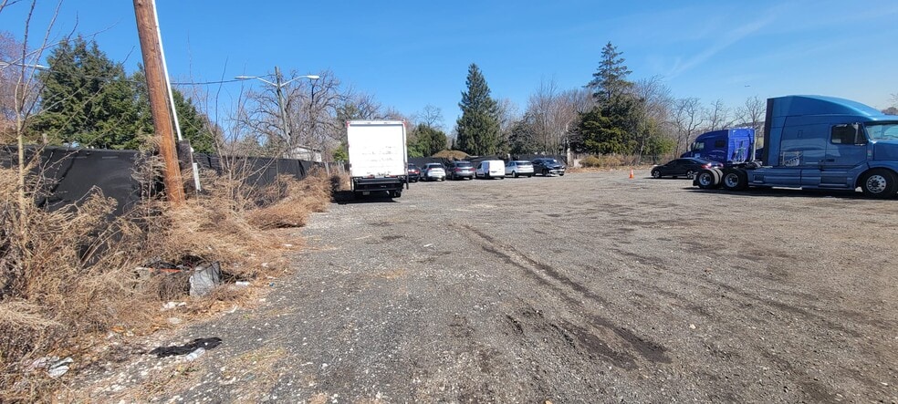 2-8 Ogden St, Newark, NJ for lease - Building Photo - Image 3 of 6