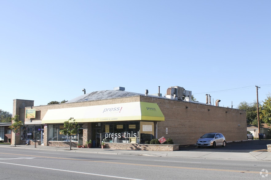 5810-5814 Dempster Ave, Morton Grove, IL for sale - Building Photo - Image 2 of 8