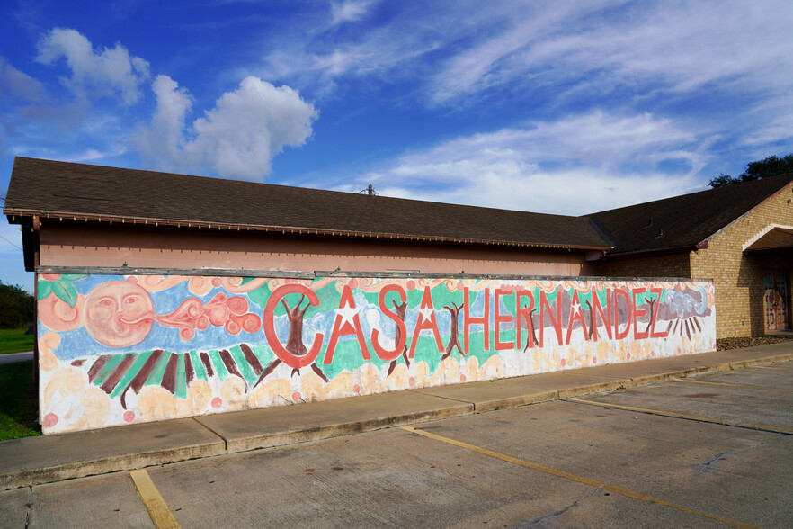 1006 West Loop, El Campo, TX for sale - Building Photo - Image 1 of 17