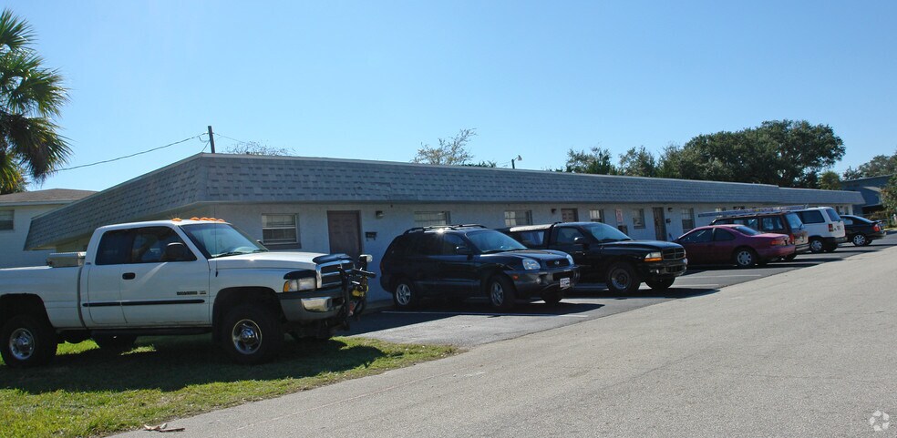 201 Kost Rd, Daytona Beach, FL for sale - Primary Photo - Image 1 of 4