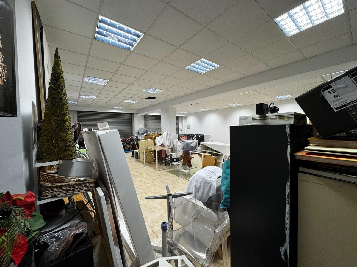Igualada, BAR 08700 - Unit - - - Interior Photo - Image 2 of 6