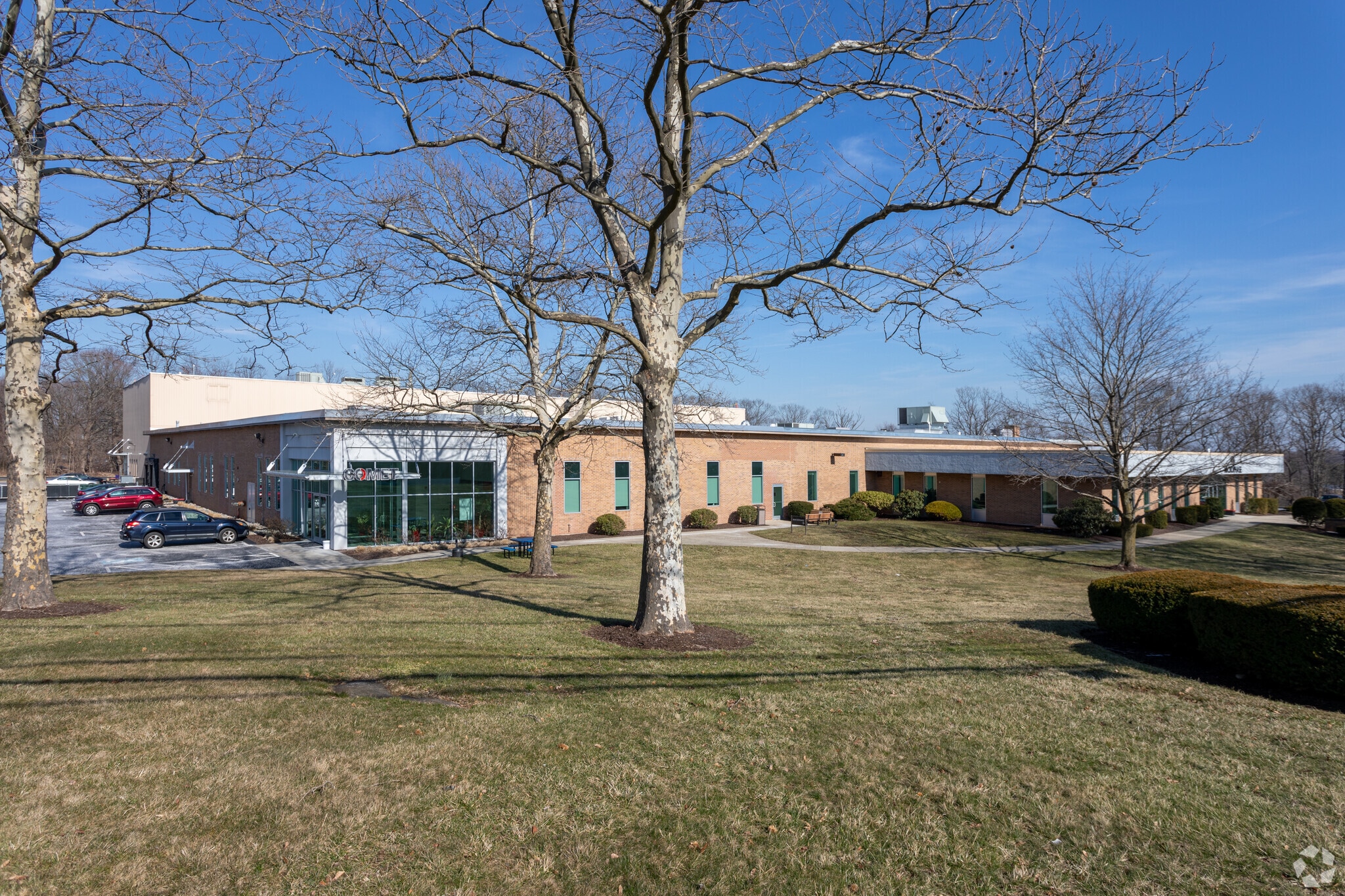 100 Trap Falls Road Ext, Shelton, CT for sale Primary Photo- Image 1 of 15