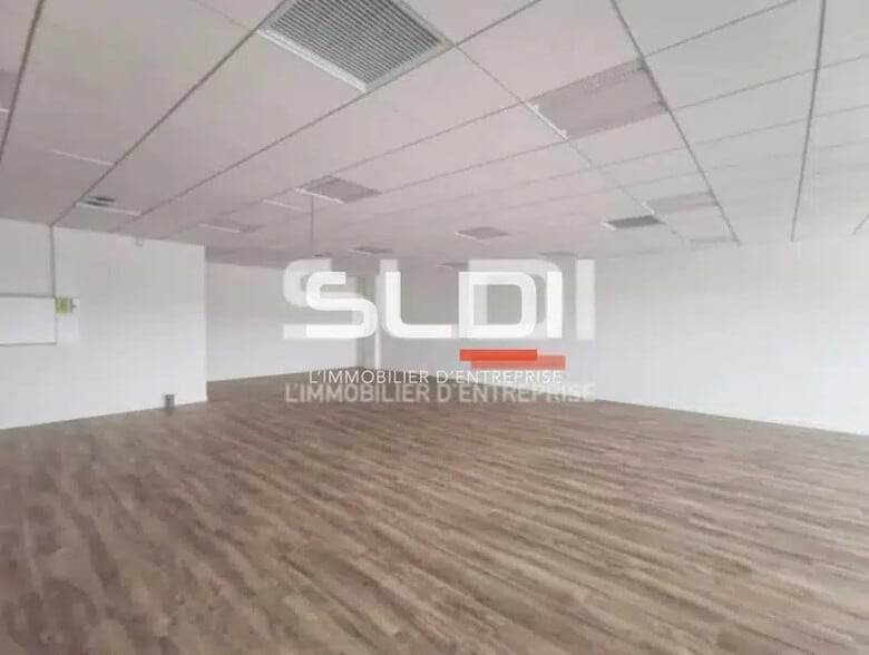 Chemin Des Guinguettes, Vaulx-Milieu for lease - Interior Photo - Image 1 of 9