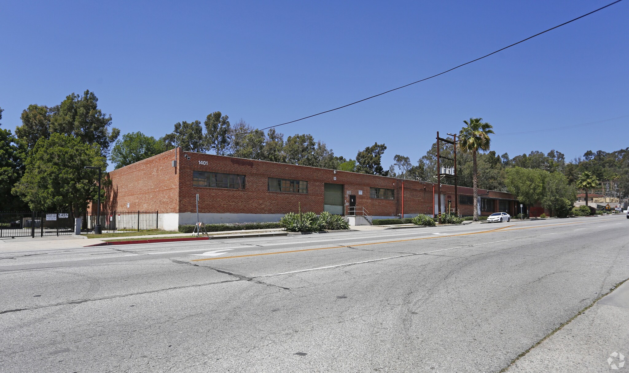 1401 Monterey Pass Rd, Monterey Park, CA à louer Photo principale- Image 1 de 13