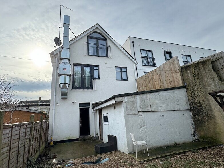 1305 London Rd, Leigh On Sea à vendre - Photo du bâtiment - Image 2 de 8