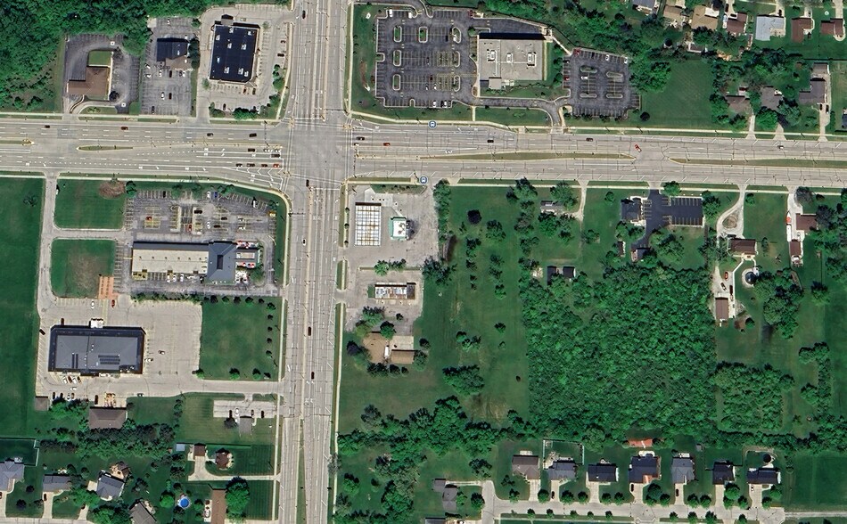 225 E Ryan Rd, Oak Creek, WI à vendre - Aérien - Image 2 de 2