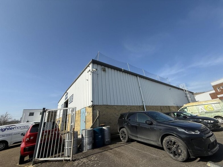 Park Farm Close, Folkestone for sale - Building Photo - Image 2 of 18