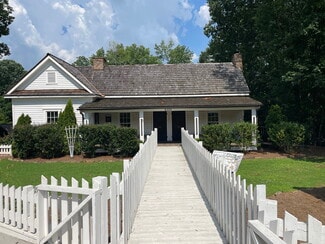 More details for 6075 Sandy Springs Cir NE, Atlanta, GA - Retail for Lease