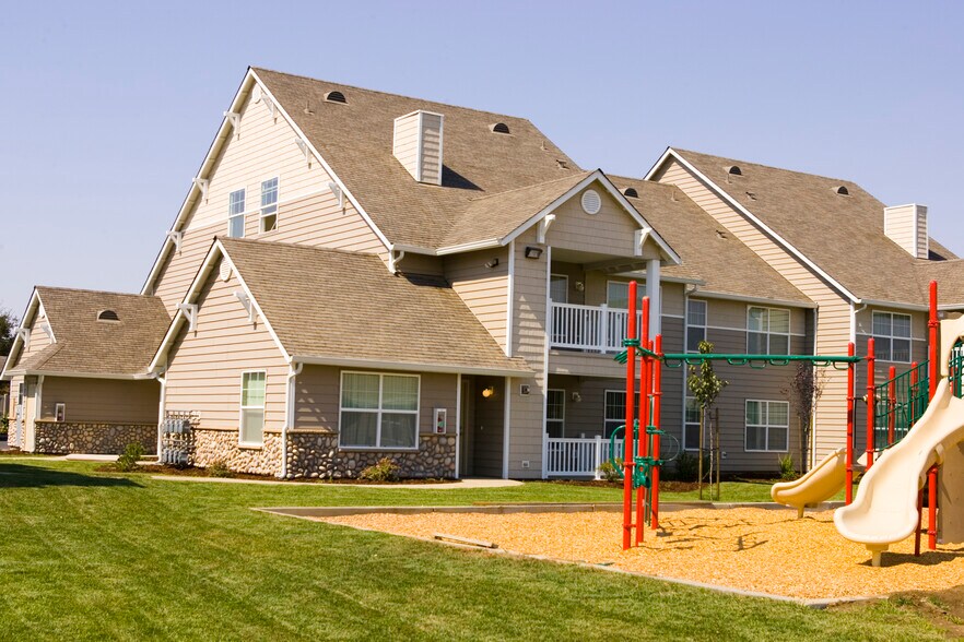 Oakley, CA 2 LIHTC Property Portfolio portefeuille de 2 propriétés à vendre sur LoopNet.ca - Photo du bâtiment - Image 2 de 17