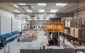 Industrial in Villeneuve La Garenne for lease Building Photo- Image 1 of 6