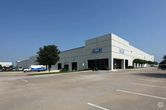 Plus de détails pour 1500 Luna Rd, Carrollton, TX - Industriel/Logistique à louer