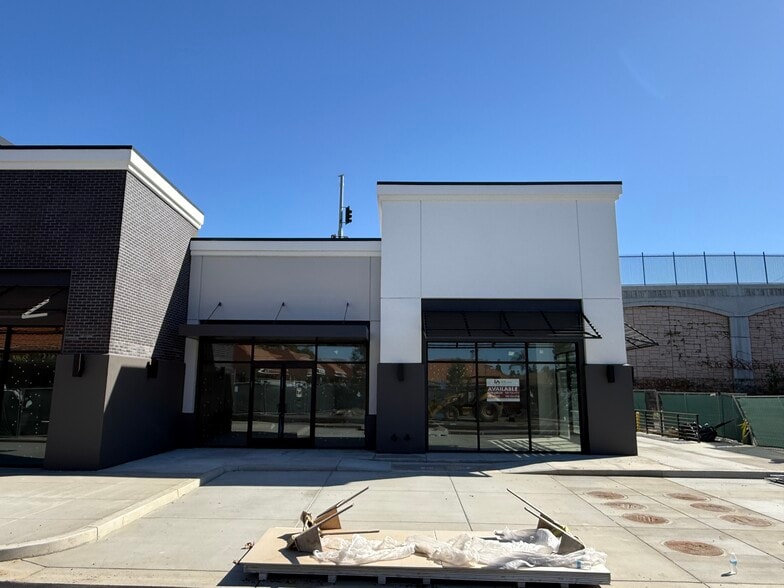 2095 E Orangethorpe Ave, Placentia, CA for lease - Building Photo - Image 2 of 9